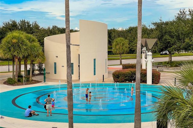 16018 LONEOAK VIEW DRIVE, Lithia, FL 33547