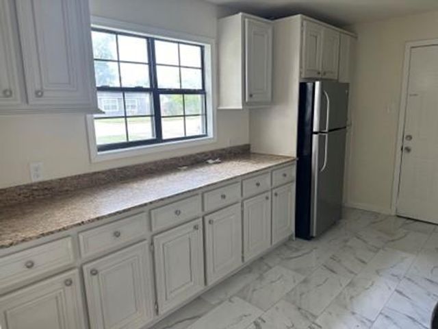 2318 Kingsdale Drive, Deer Park, TX 77536