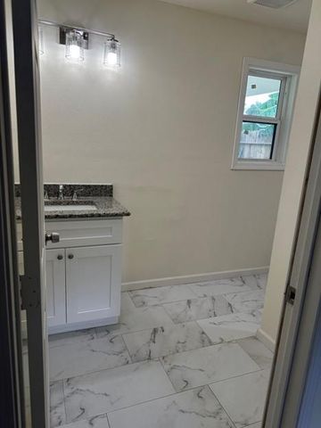 2318 Kingsdale Drive, Deer Park, TX 77536