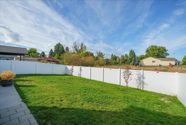 427 N Calvin Ln, Spokane Valley, WA 99216
