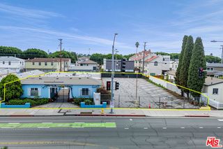 2338 Ocean Park Boulevard, Santa Monica, CA 90405