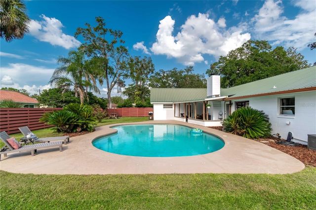 2135 NE 8TH STREET, Ocala, FL 34470