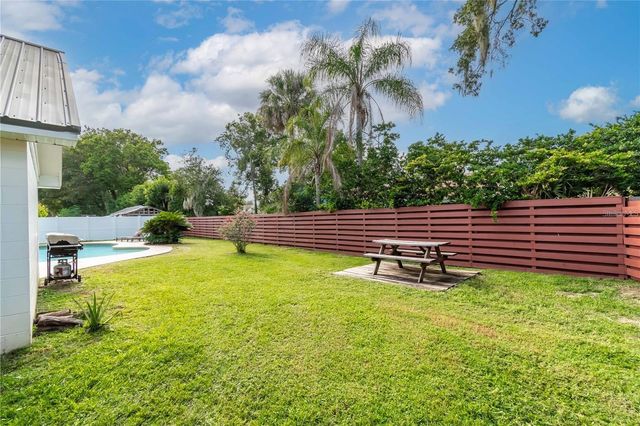 2135 NE 8TH STREET, Ocala, FL 34470