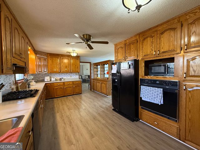 102 Hemlock Street, Warner Robins, GA 31093