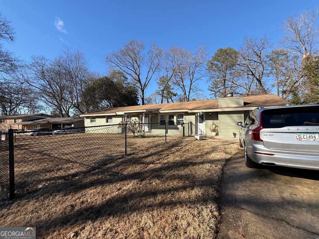 102 Hemlock Street, Warner Robins, GA 31093