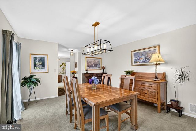140 PLAINSBORO RD, Cranbury, NJ 08512