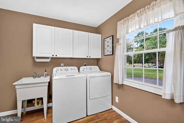 140 PLAINSBORO RD, Cranbury, NJ 08512