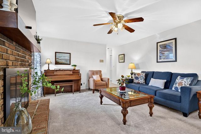 140 PLAINSBORO RD, Cranbury, NJ 08512