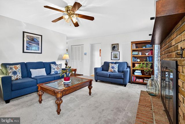 140 PLAINSBORO RD, Cranbury, NJ 08512