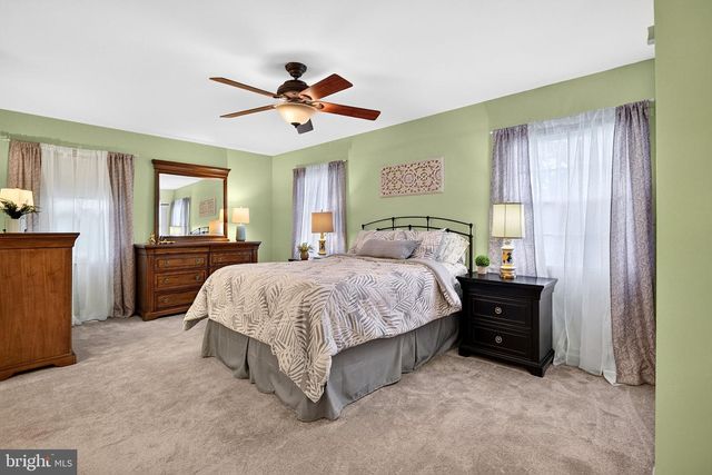 140 PLAINSBORO RD, Cranbury, NJ 08512