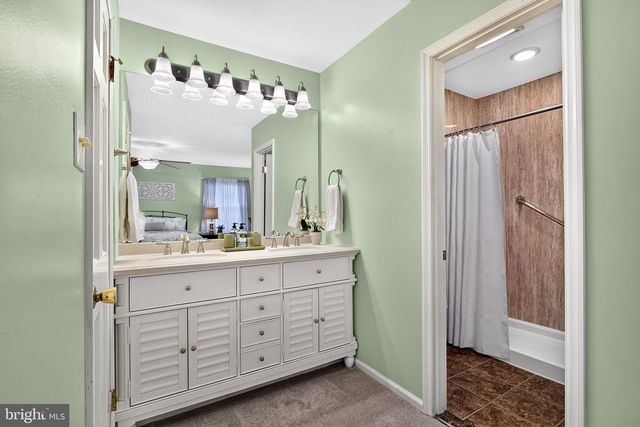 140 PLAINSBORO RD, Cranbury, NJ 08512
