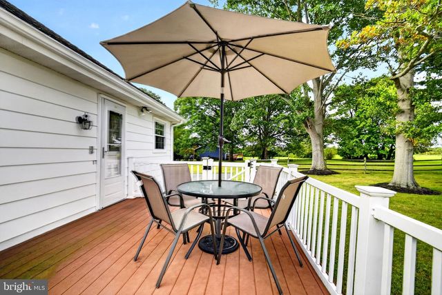 140 PLAINSBORO RD, Cranbury, NJ 08512