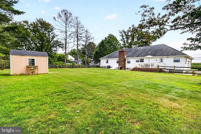 140 PLAINSBORO RD, Cranbury, NJ 08512