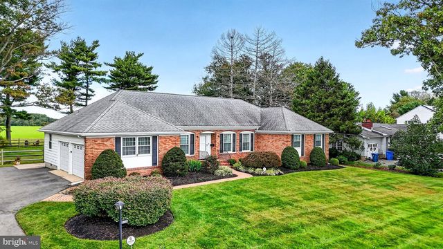 140 PLAINSBORO RD, Cranbury, NJ 08512