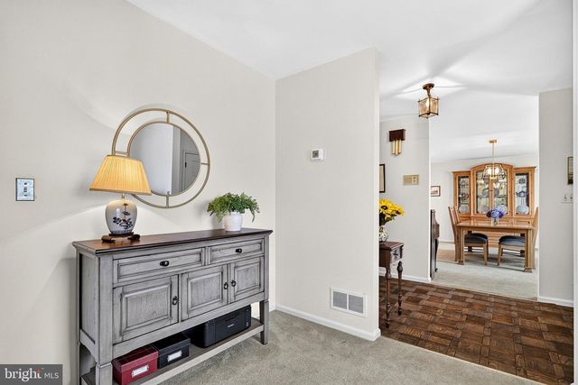 140 PLAINSBORO RD, Cranbury, NJ 08512