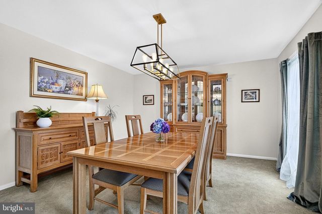 140 PLAINSBORO RD, Cranbury, NJ 08512