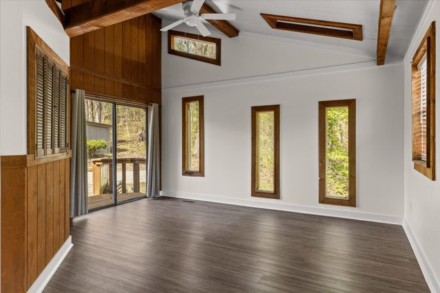 429 St Simon Trail, Signal Mountain, TN 37377