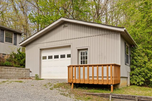 429 St Simon Trail, Signal Mountain, TN 37377