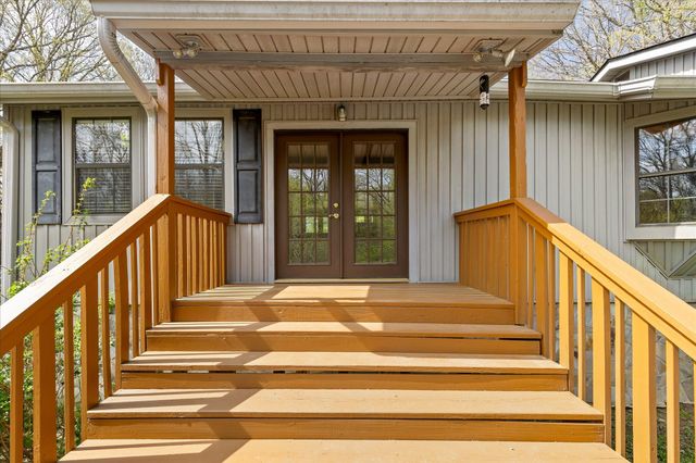 429 St Simon Trail, Signal Mountain, TN 37377