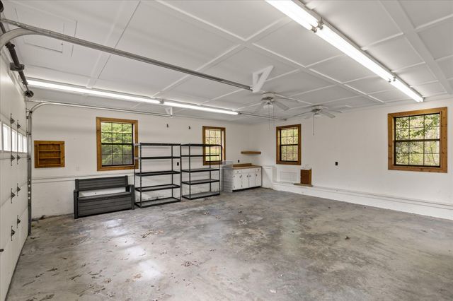 429 St Simon Trail, Signal Mountain, TN 37377