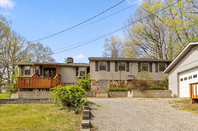 429 St Simon Trail, Signal Mountain, TN 37377