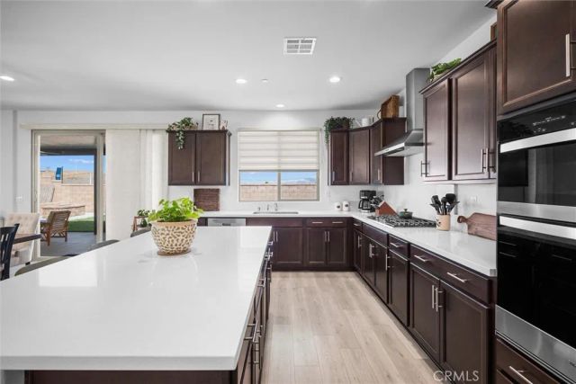 25330 Summer Creek Drive, Menifee, CA 92586