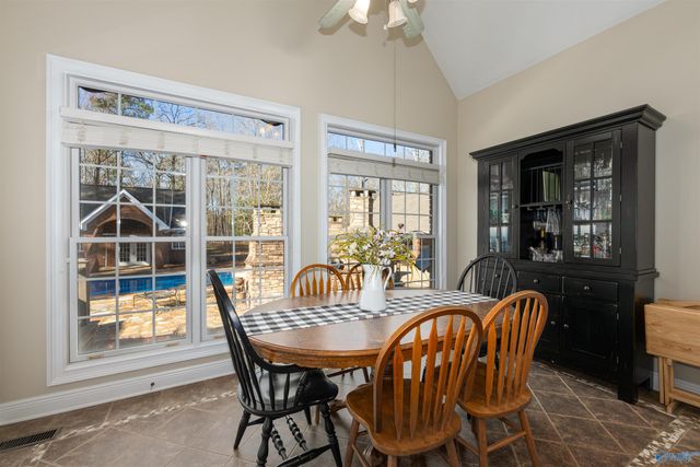 1252 Canoe Creek Road, Rainbow City, AL 35906