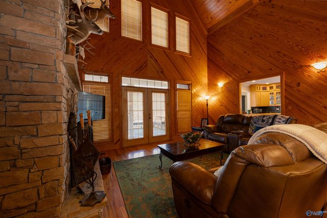 1252 Canoe Creek Road, Rainbow City, AL 35906