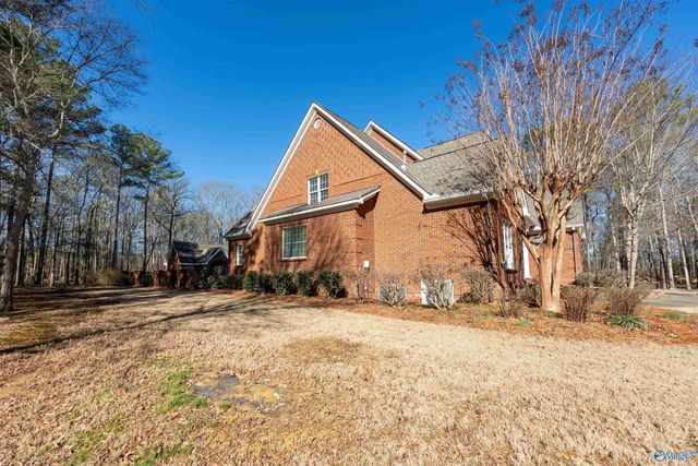 1252 Canoe Creek Road, Rainbow City, AL 35906