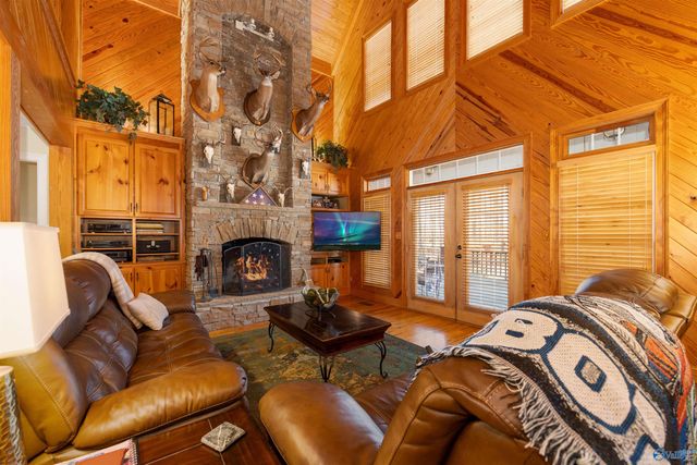 1252 Canoe Creek Road, Rainbow City, AL 35906