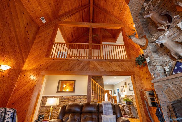 1252 Canoe Creek Road, Rainbow City, AL 35906