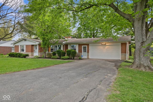 1532 Weslow Court, Anderson, IN 46011