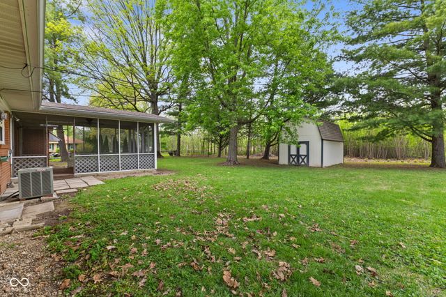 1532 Weslow Court, Anderson, IN 46011
