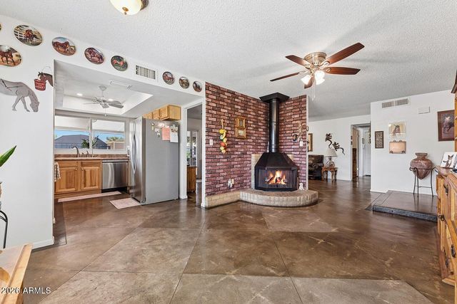 4701 W GREENWAY Road, Glendale, AZ 85306