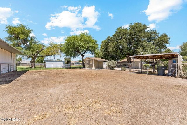 4701 W GREENWAY Road, Glendale, AZ 85306