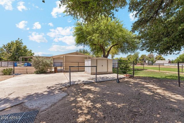 4701 W GREENWAY Road, Glendale, AZ 85306