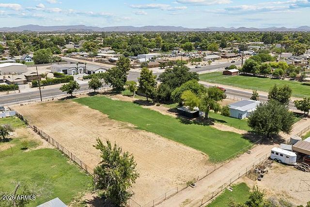 4701 W GREENWAY Road, Glendale, AZ 85306