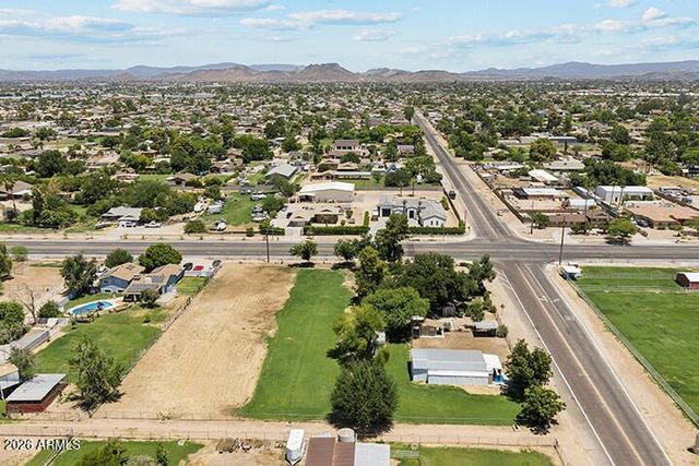 4701 W GREENWAY Road, Glendale, AZ 85306