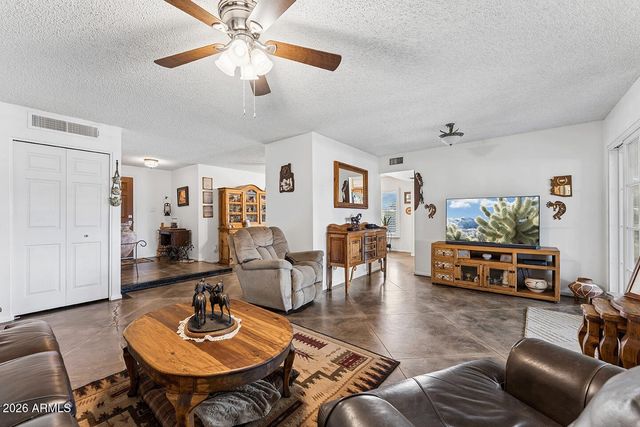 4701 W GREENWAY Road, Glendale, AZ 85306