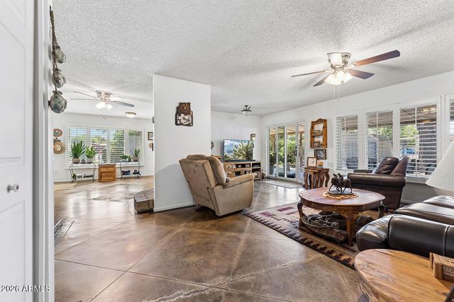 4701 W GREENWAY Road, Glendale, AZ 85306