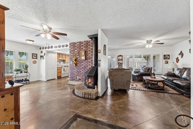 4701 W GREENWAY Road, Glendale, AZ 85306