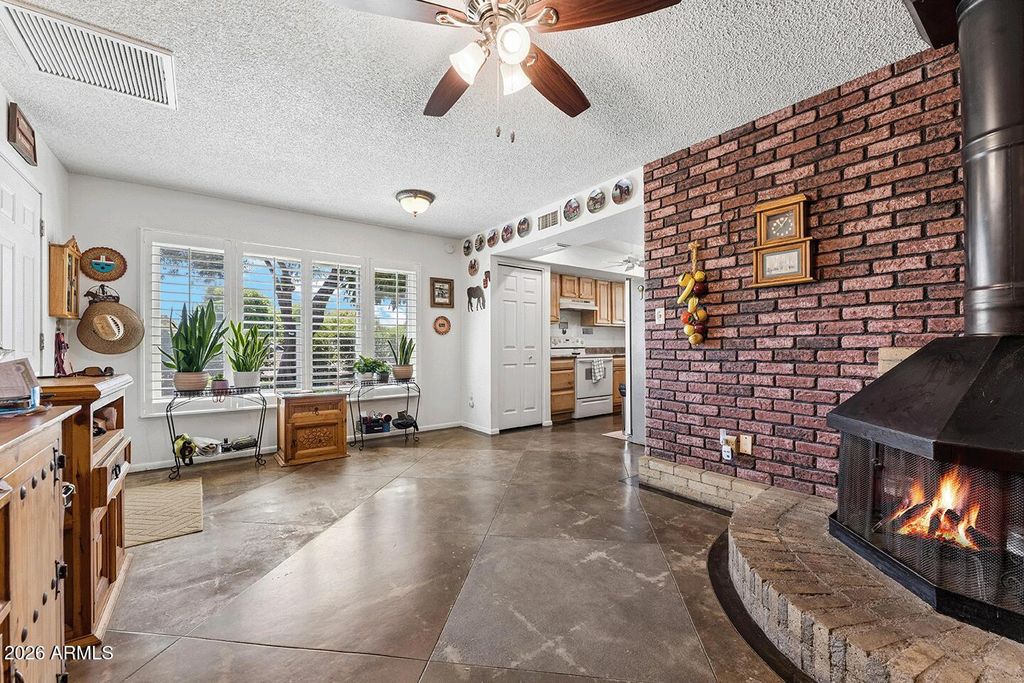4701 W GREENWAY Road, Glendale, AZ 85306 — photo 5