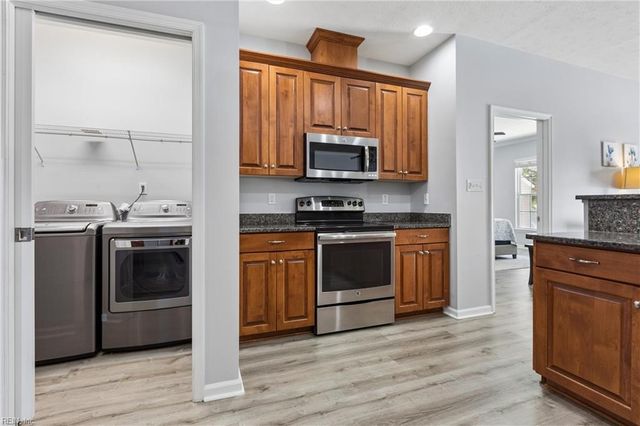 100 Seasons Walk CT, Yorktown, VA 23690