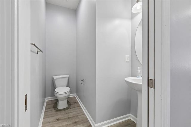 100 Seasons Walk CT, Yorktown, VA 23690