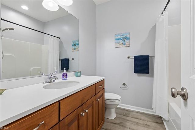 100 Seasons Walk CT, Yorktown, VA 23690