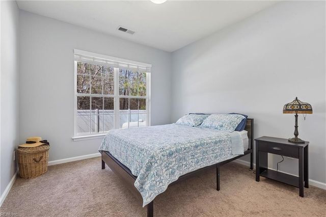 100 Seasons Walk CT, Yorktown, VA 23690