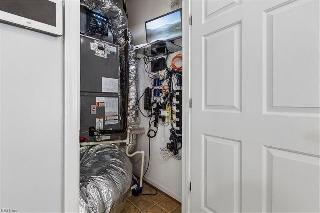 100 Seasons Walk CT, Yorktown, VA 23690