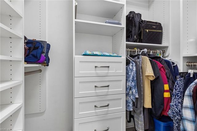 100 Seasons Walk CT, Yorktown, VA 23690