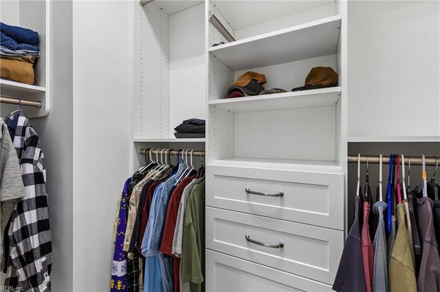 100 Seasons Walk CT, Yorktown, VA 23690