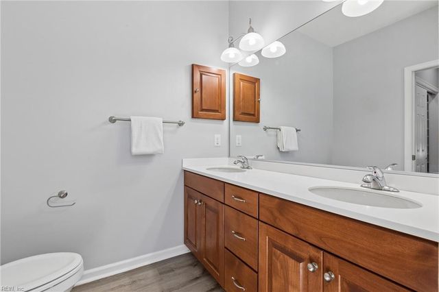 100 Seasons Walk CT, Yorktown, VA 23690